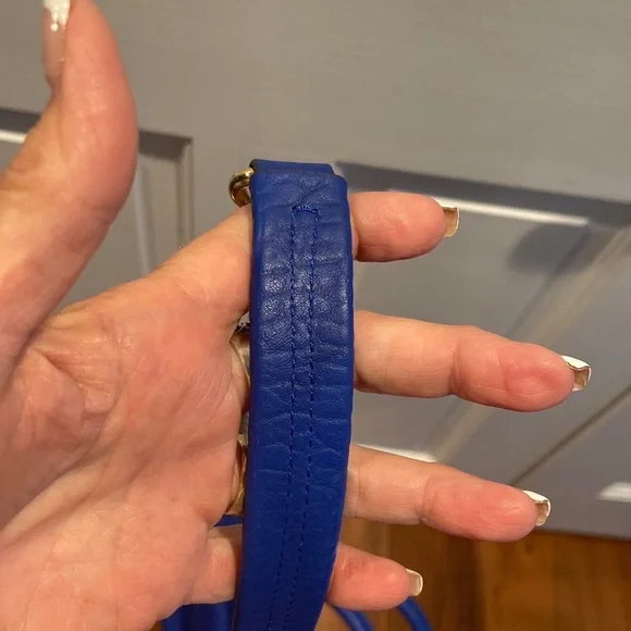 Guess small handbag gold chain straps - Picture 8 of 10